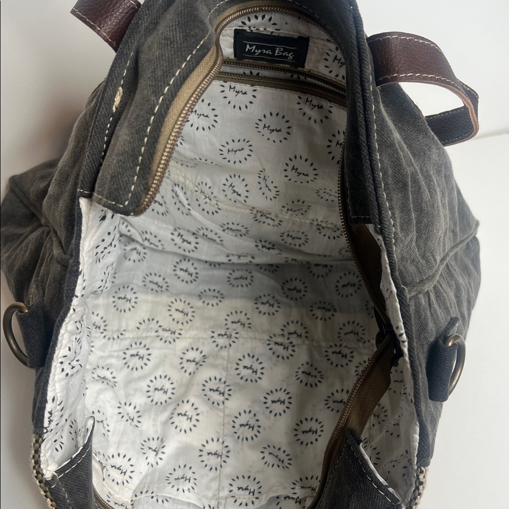 Myra Bag Mello Weekender Bag View 6